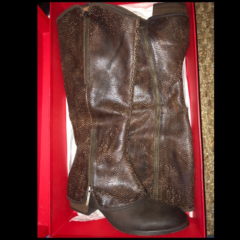 Donald J Pliner Brown Leather Boots